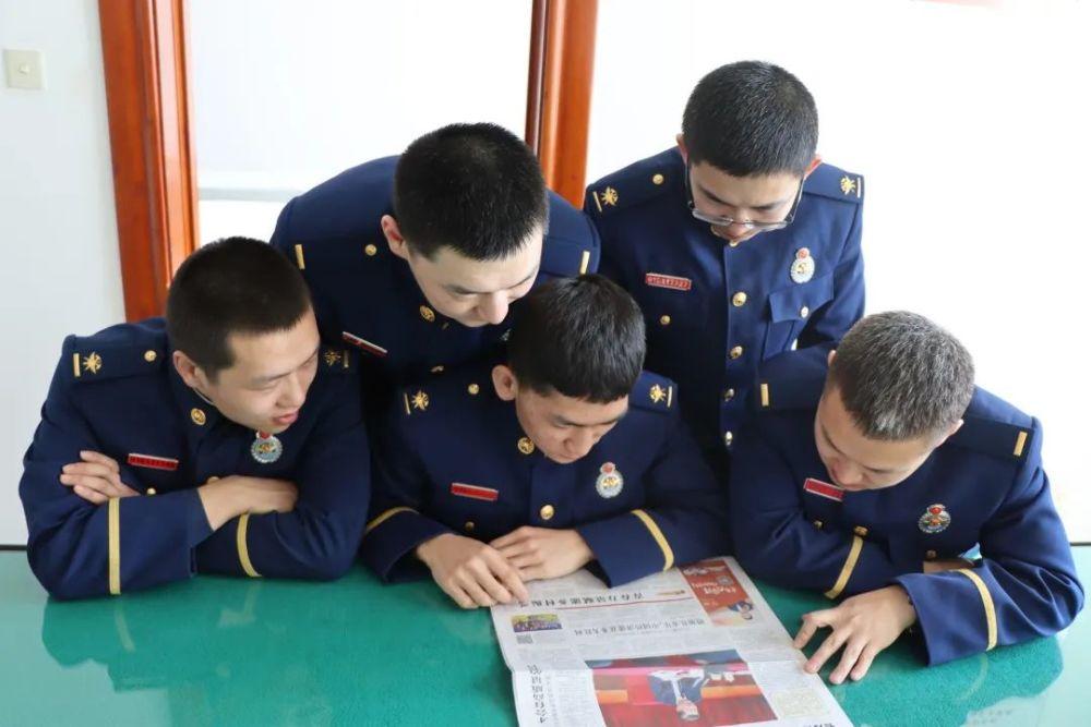 我（男）生日是正好父亲的离世之日，我可以参加办父亲后事吗？游戏画面